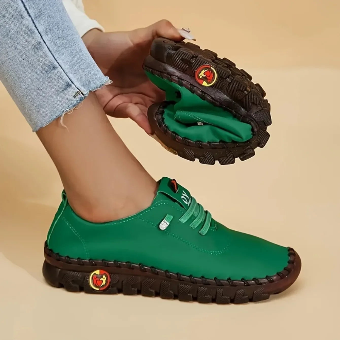 Sneakers Women Shoes Flat Loafers Leather Mom Shoes for Women Comfortable Slip on Soft Casual Platform Shoes Zapatos De Mujer